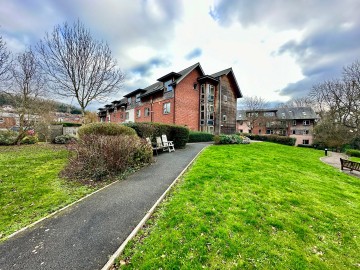 Click the photo for more details of Orchard Lane, Ledbury, Herefordshire