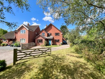 Click the photo for more details of Welington, Hereford
