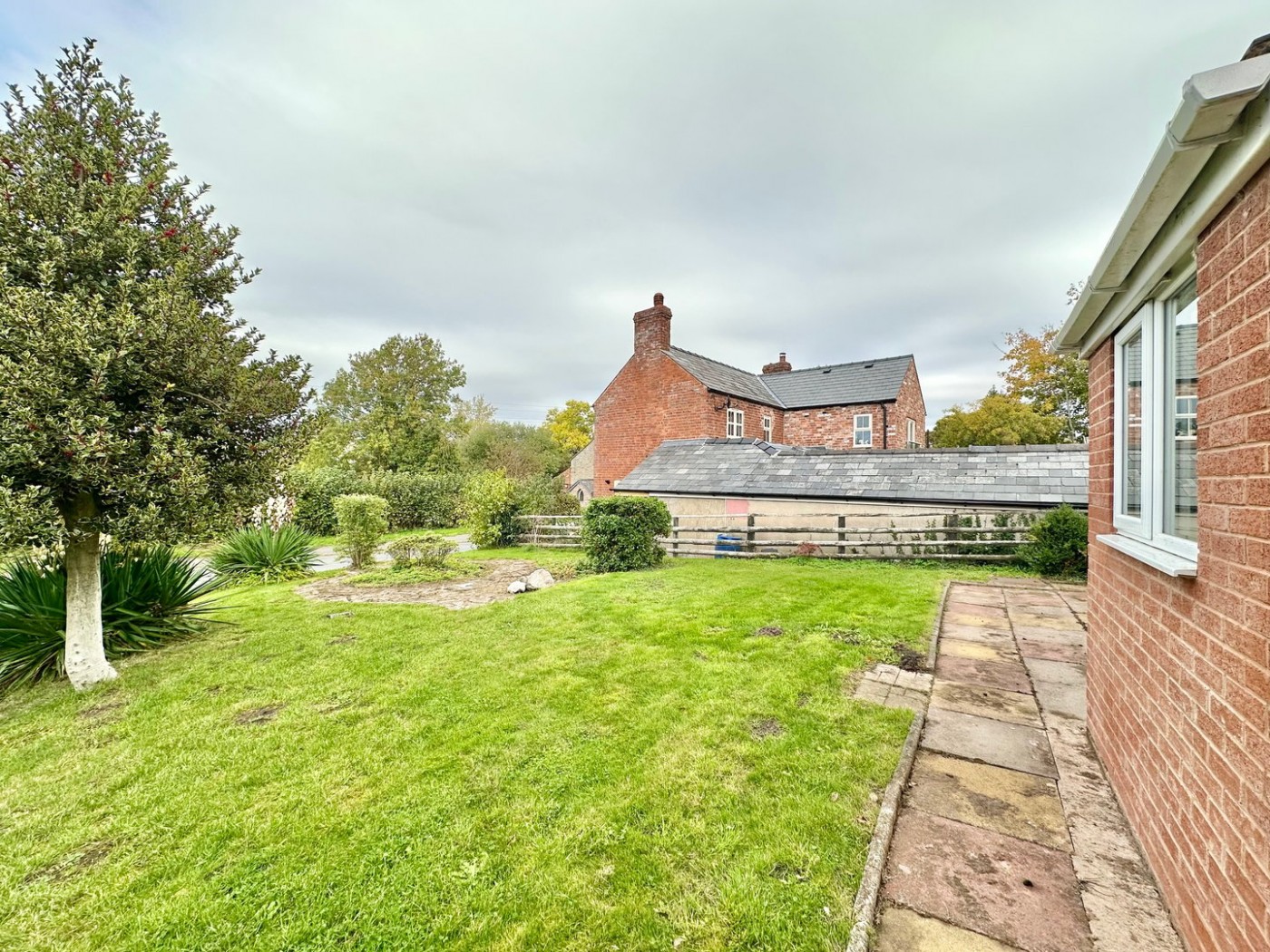 Images for Weobley, Hereford EAID:3282071433 BID:713703