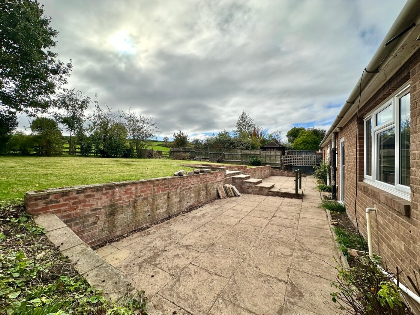 Images for Weobley, Hereford EAID:3282071433 BID:713703