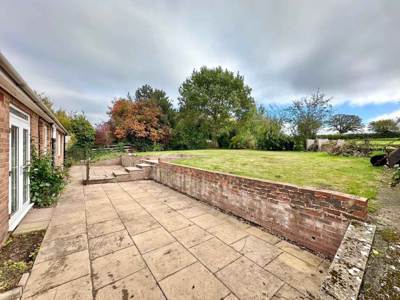 Images for Weobley, Hereford EAID:3282071433 BID:713703