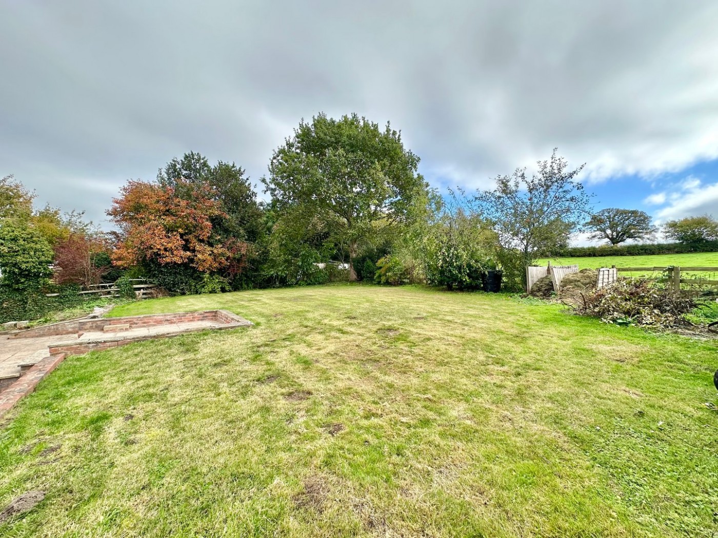 Images for Weobley, Hereford EAID:3282071433 BID:713703