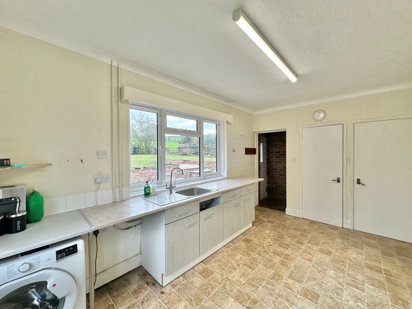 Images for Weobley, Hereford EAID:3282071433 BID:713703