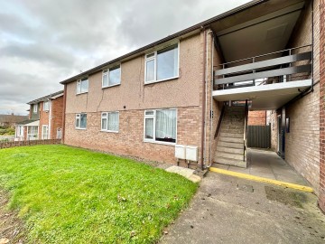 Click the photo for more details of Hillside Avenue, Hereford