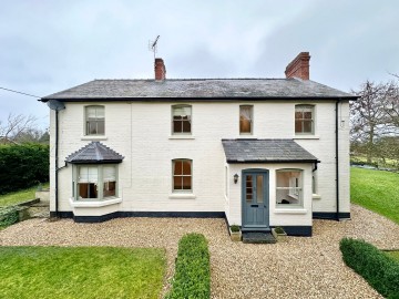 Click the photo for more details of Kingsland, Leominster, Herefordshire