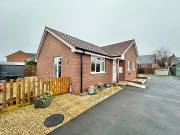 Click the photo for more details of Credenhill, Hereford