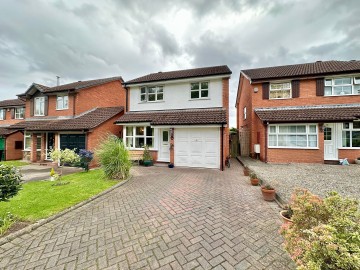 Click the photo for more details of Queenswood Drive, Hereford