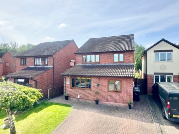 Click the photo for more details of Hampton Park, HEREFORD
