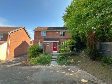 Click the photo for more details of Bronte Drive, Ledbury, Herefordshire
