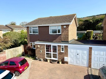 Click the photo for more details of Traherne Close, Ledbury, Herefordshire