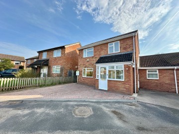 Click the photo for more details of Churchill Meadow, Ledbury, Herefordshire