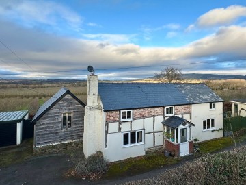 Click the photo for more details of Staunton-on-Wye, Hereford