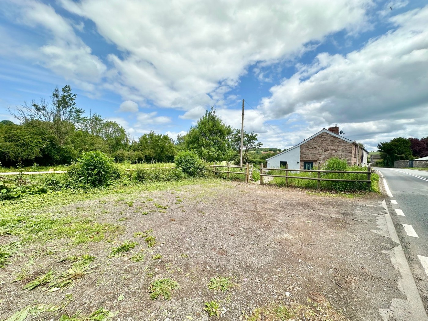 Images for Llangua, Abergavenny EAID:3282071433 BID:713703