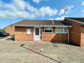 Click the photo for more details of Queens Court, Ledbury, Herefordshire