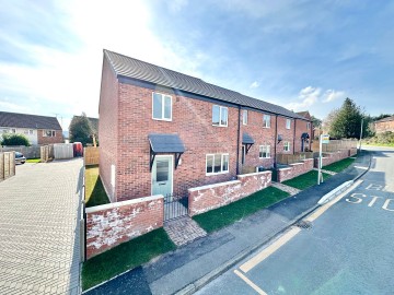 Click the photo for more details of Eign Hill Gardens, Hereford