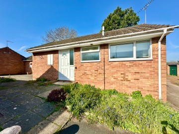 Click the photo for more details of Queens Court, Ledbury, Herefordshire