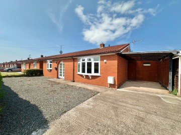 Click the photo for more details of Putson Avenue, Hereford