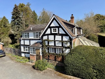 Click the photo for more details of Stretton Grandison, Ledbury, Herefordshire