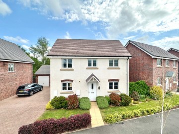 Click the photo for more details of Kingstone, Hereford