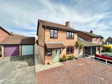 Click the photo for more details of Sherrington Drive, Hereford
