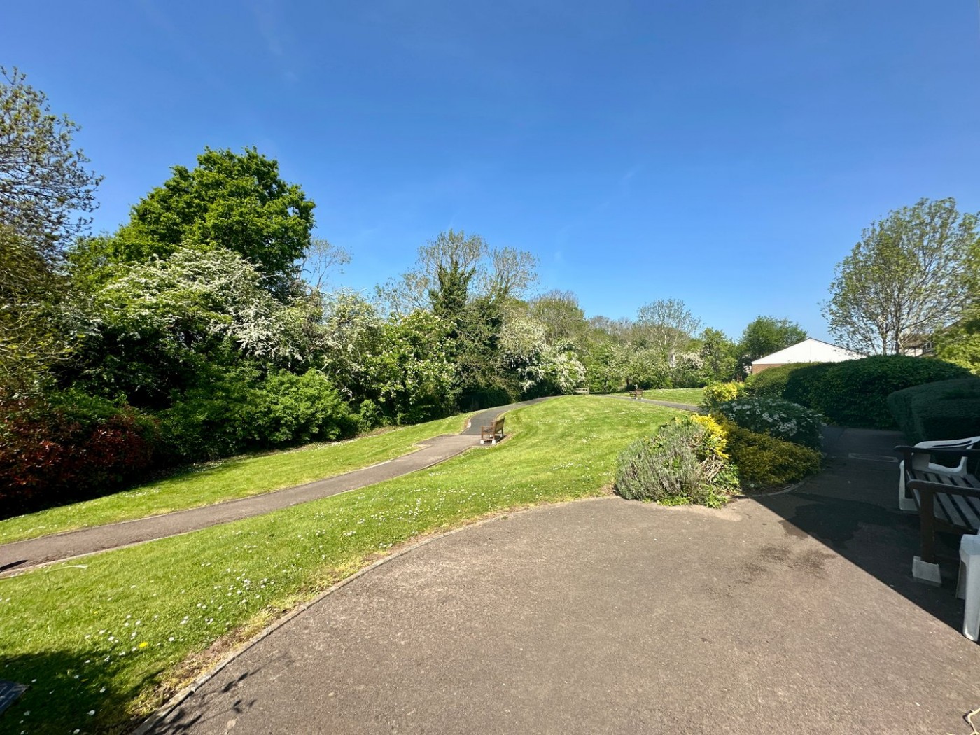 Images for Leadon Bank, Orchard Lane EAID:3282071433 BID:713701