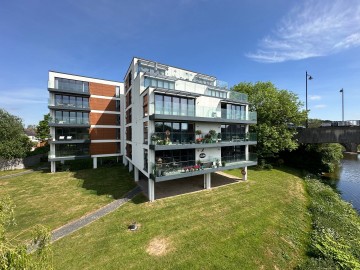 Click the photo for more details of Greyfriars Avenue, Hereford