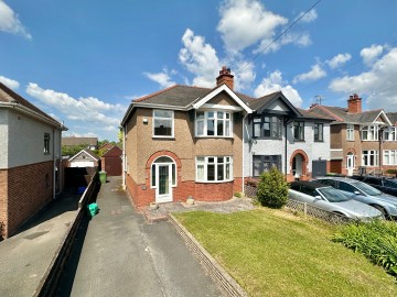 Click the photo for more details of Ledbury Road, Hereford