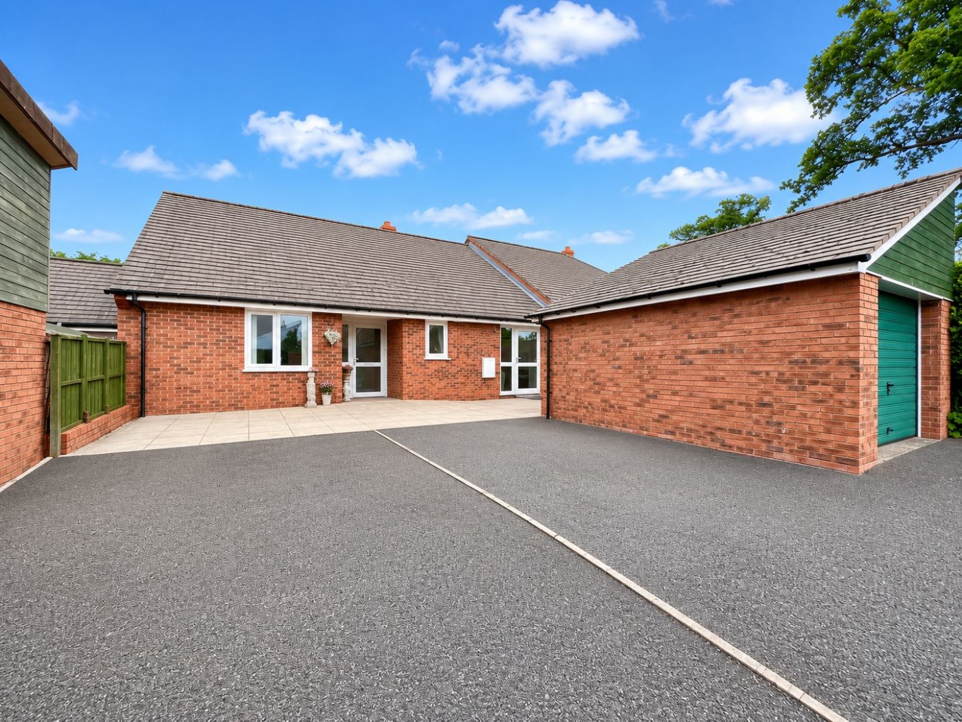 Images for Lugwardine, Hereford EAID:3282071433 BID:713703