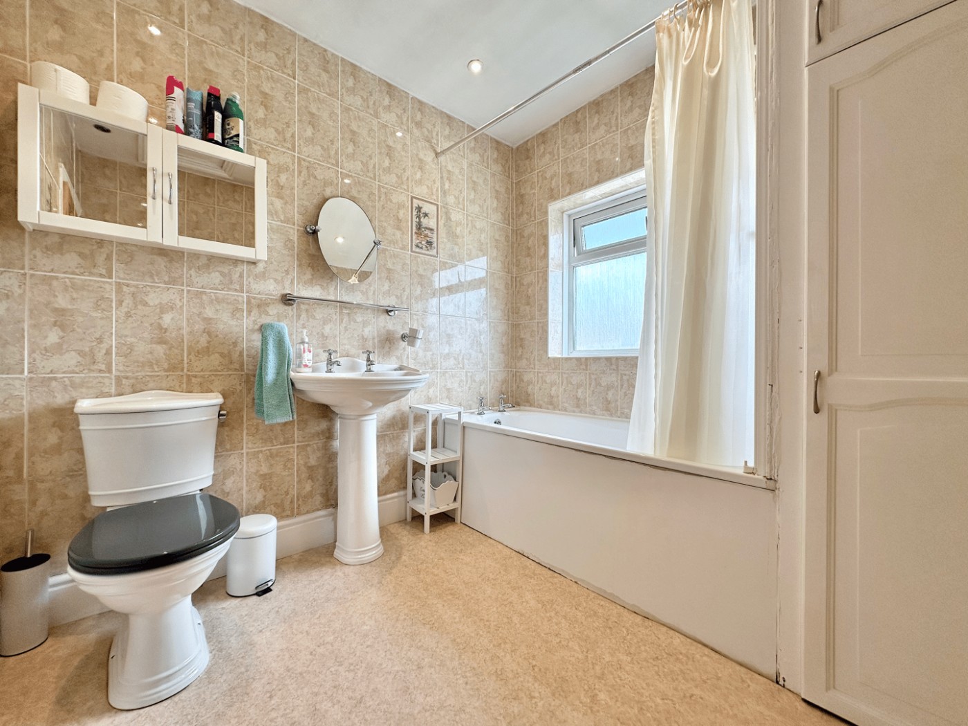 Images for Ross Road, Hereford EAID:3282071433 BID:713703