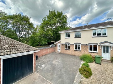 Click the photo for more details of Vilberie Way, Hereford