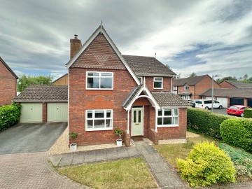Click the photo for more details of Kingstone, Hereford