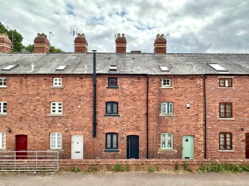 Click the photo for more details of St Owens Street, HEREFORD
