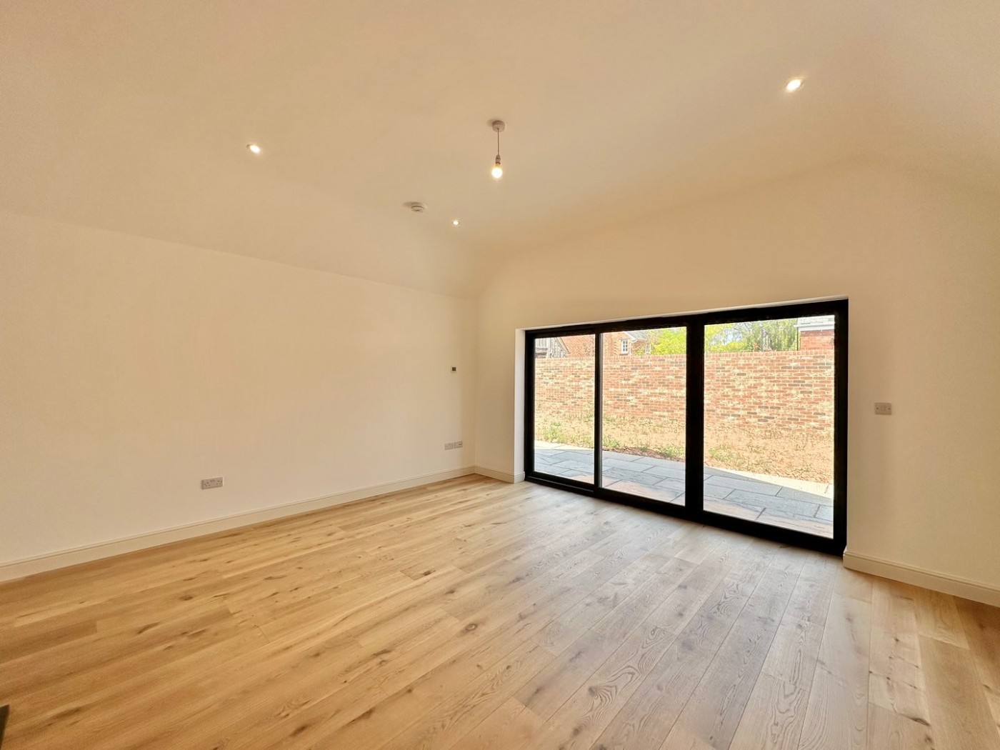 Images for Crowmoor Lane, Tillington, Hereford EAID:3282071433 BID:713703