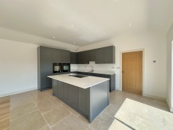 Images for Crowmoor Lane, Tillington, Hereford