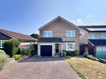 Click the photo for more details of Biddulph Way, Ledbury, Herefordshire