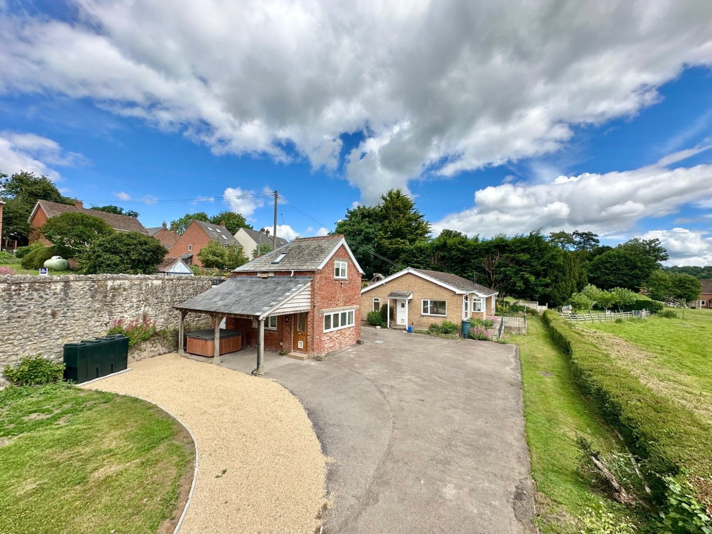 Images for Woolhope, Hereford EAID:3282071433 BID:713703