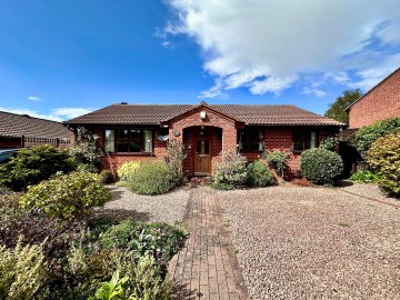 Click the photo for more details of Jubilee Close, Ledbury, Herefordshire