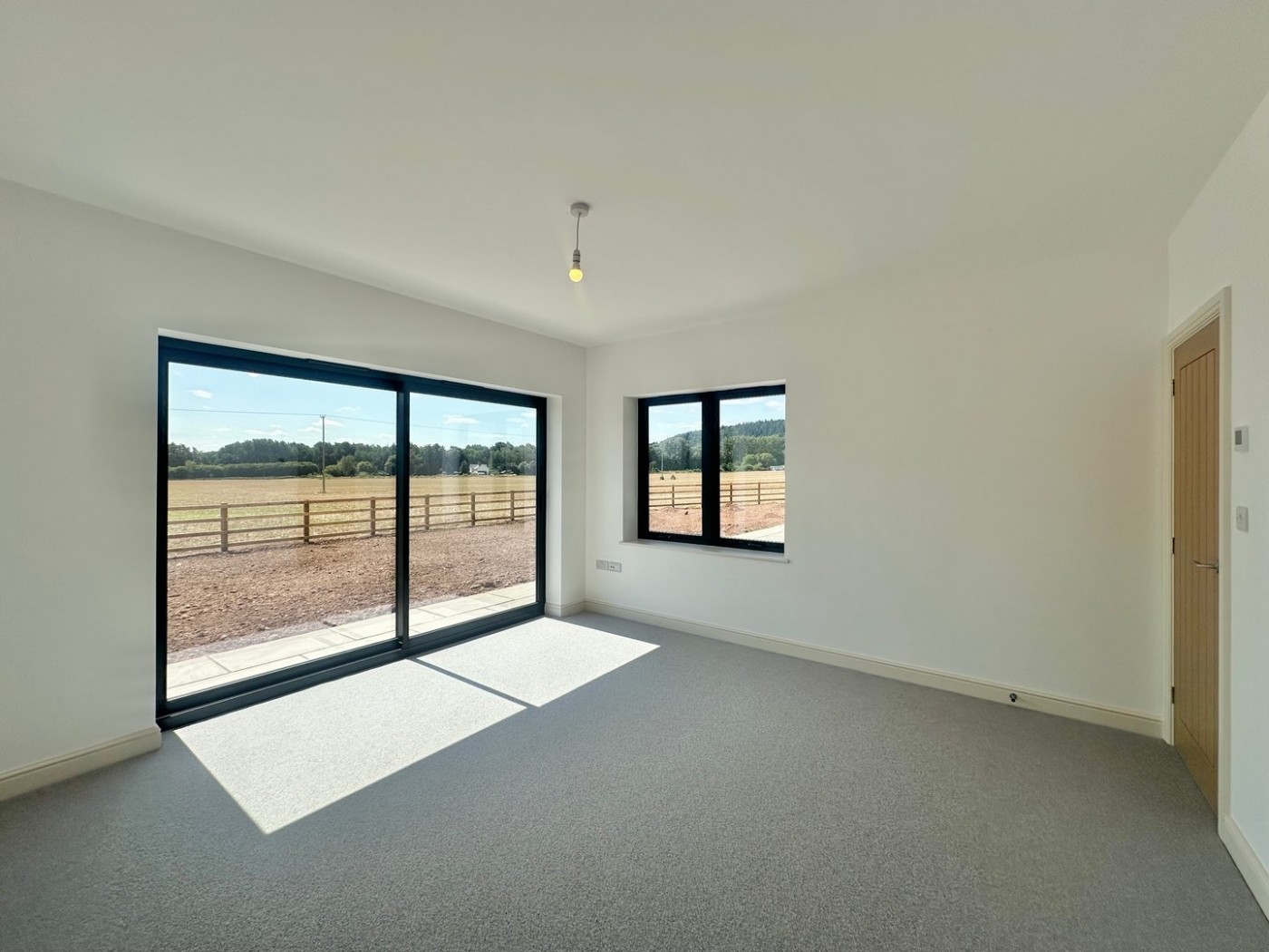 Images for Crowmoor Lane, Tillington EAID:3282071433 BID:713703