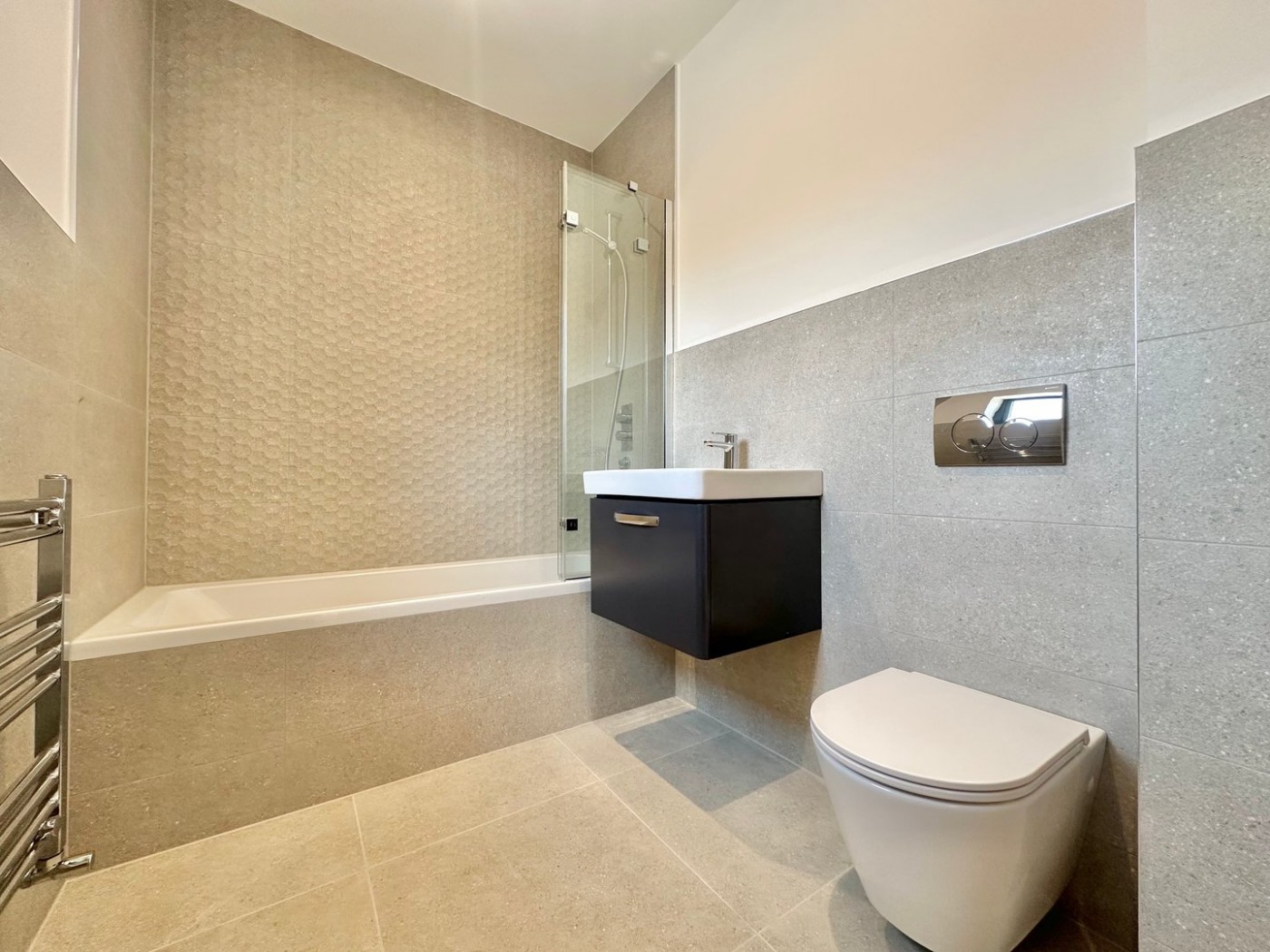 Images for Crowmoor Lane, Tillington EAID:3282071433 BID:713703