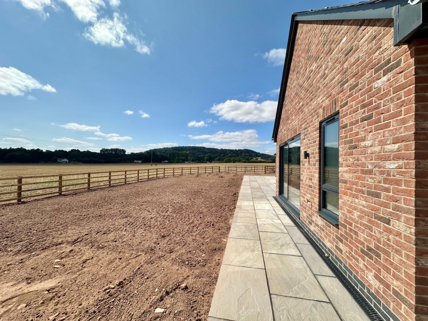 Images for Crowmoor Lane, Tillington EAID:3282071433 BID:713703