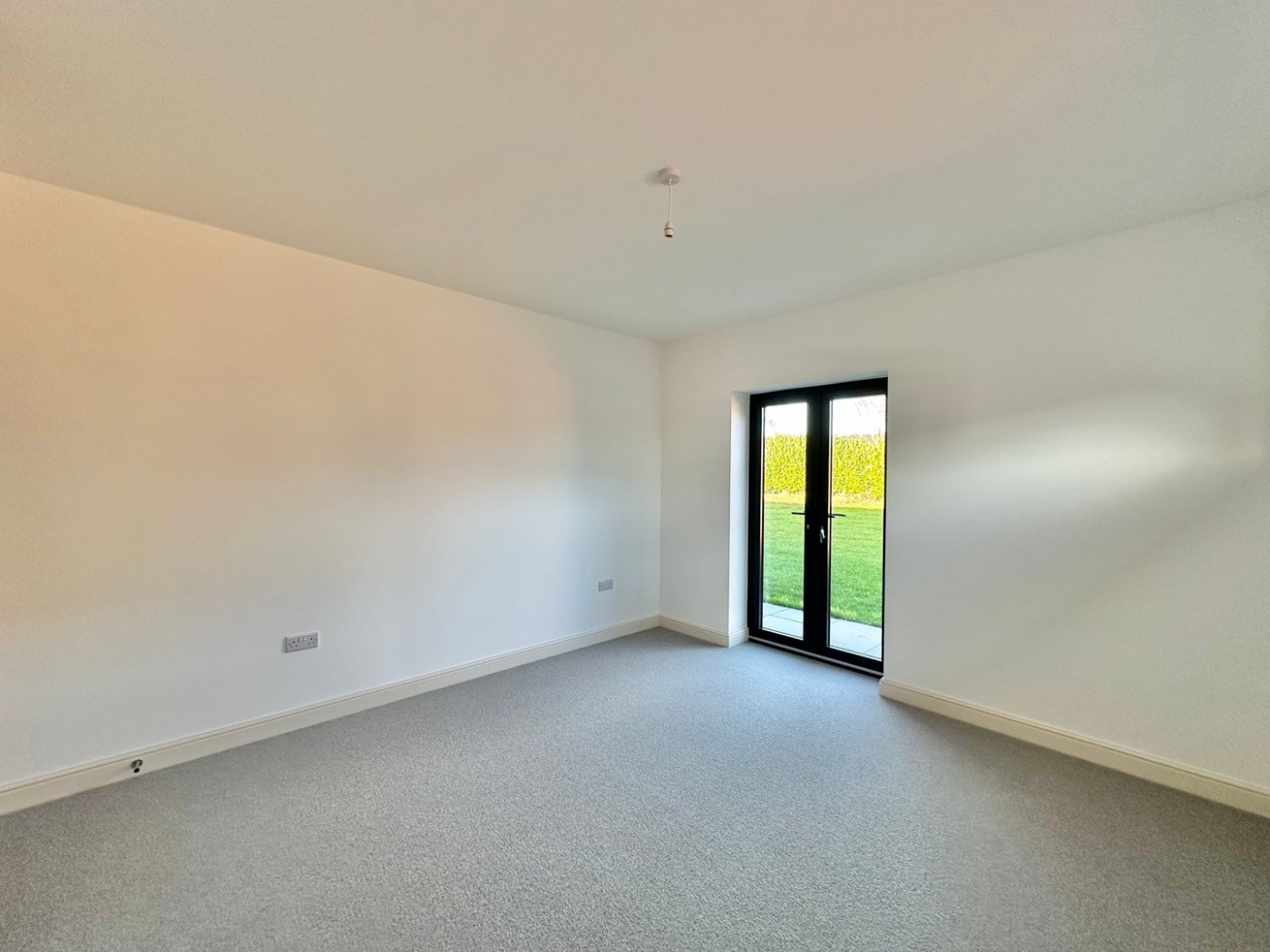 Images for Crowmoor Lane, Tillington EAID:3282071433 BID:713703