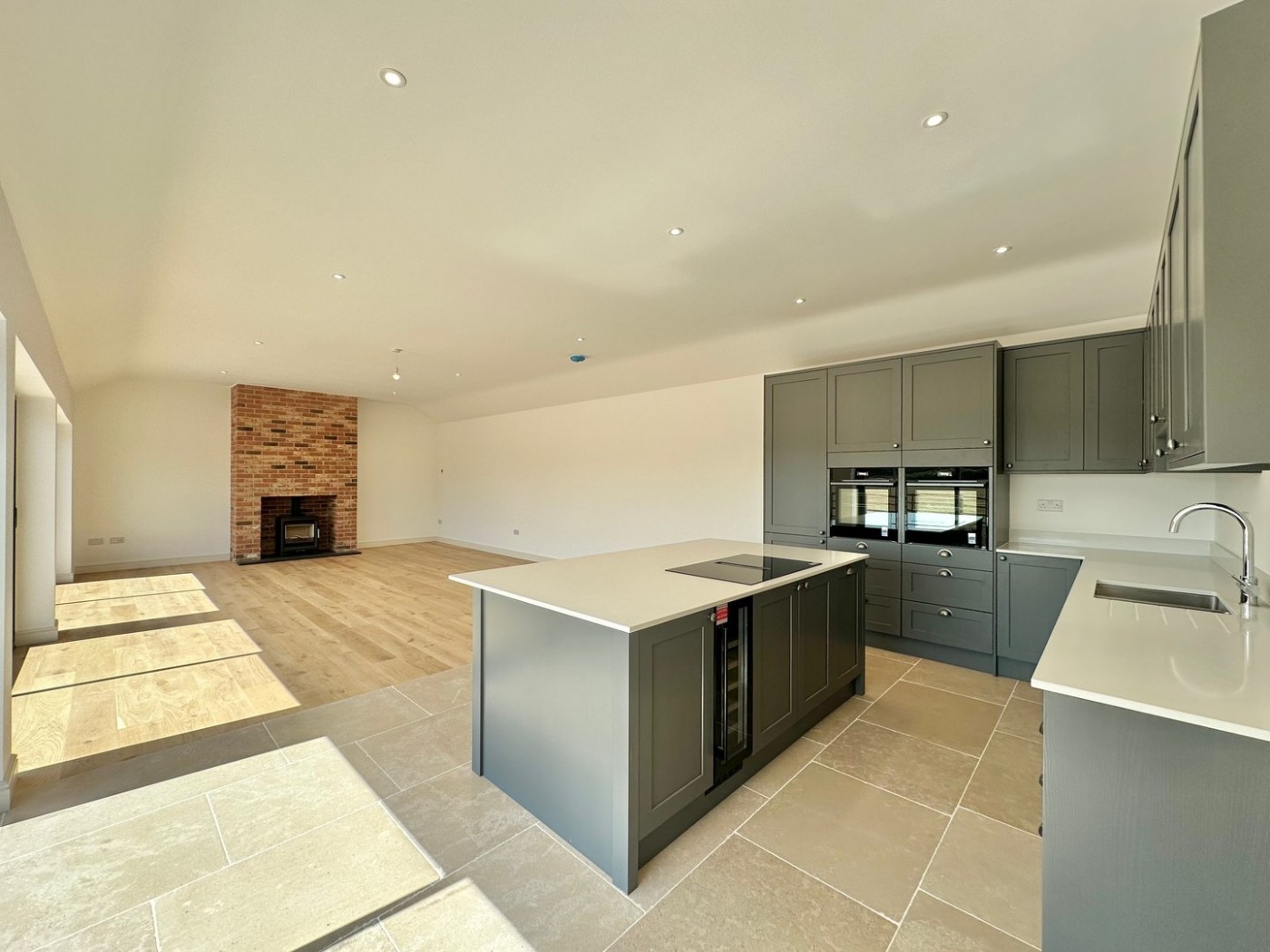 Images for Crowmoor Lane, Tillington EAID:3282071433 BID:713703