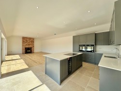 Images for Crowmoor Lane, Tillington