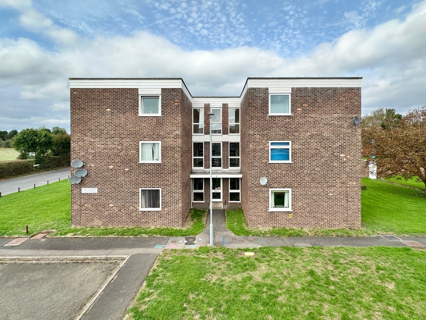 Images for Crest Court, Hereford EAID:3282071433 BID:713703