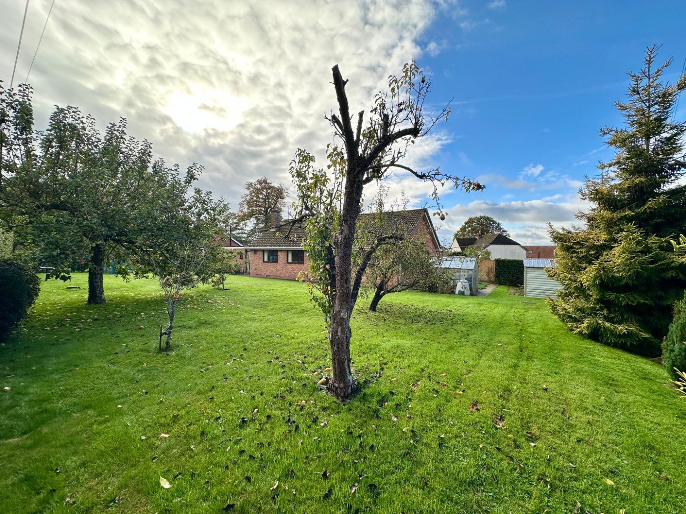 Images for Much Birch, Hereford EAID:3282071433 BID:713703