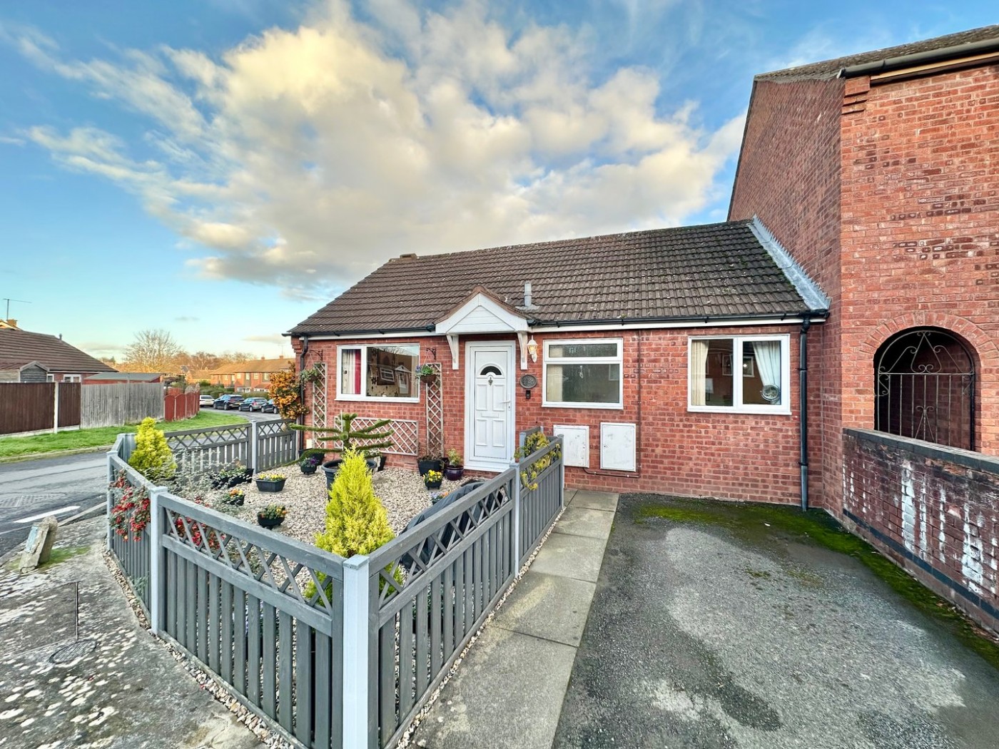 Images for Grosmont Grove, Hereford EAID:3282071433 BID:713703