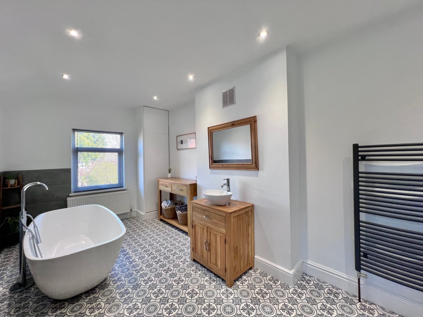 Images for Breinton Road, Hereford EAID:3282071433 BID:713703