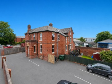 Click the photo for more details of Rockfield Road, Hereford