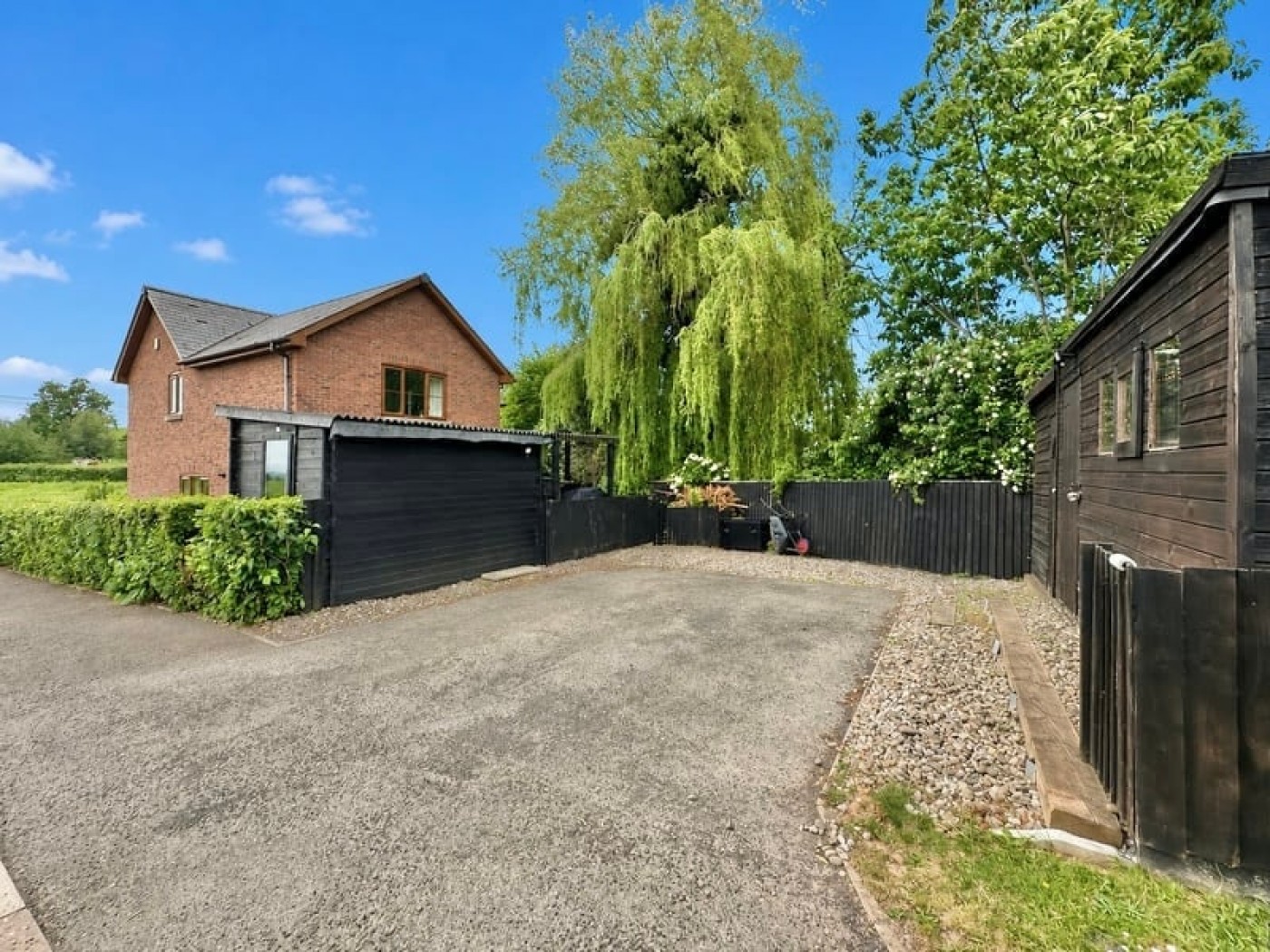 Images for Little Dewchurch, Hereford EAID:3282071433 BID:713703