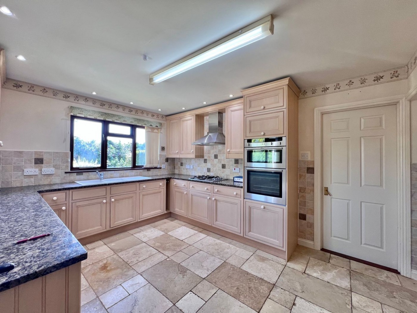 Images for Westhope, Hereford EAID:3282071433 BID:713703